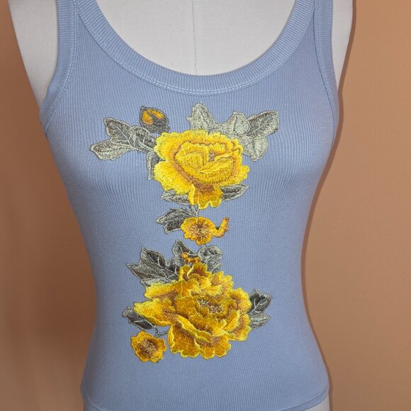 Top - Picture 2 of 3